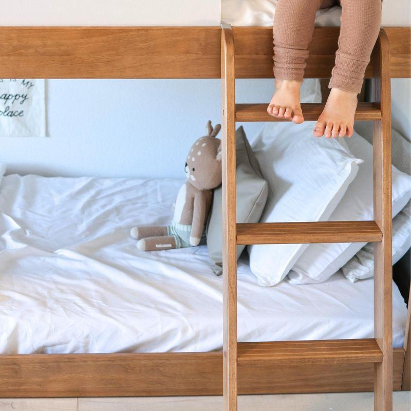 Max & Lily Mid-Century Modern Twin over Twin Low Bunk Bed