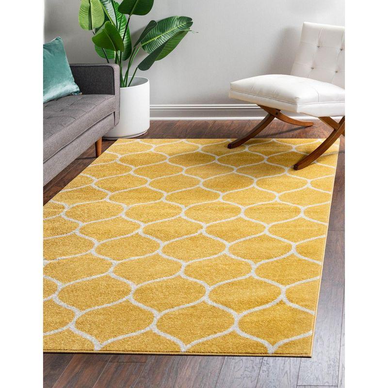 Sunlit Yellow Trellis Frieze 9' x 12' Synthetic Area Rug