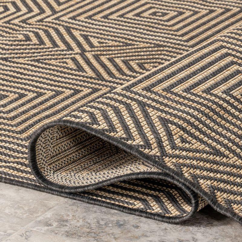 nuLOOM Kelsey Modern Abstract Indoor and Outdoor Area Rug