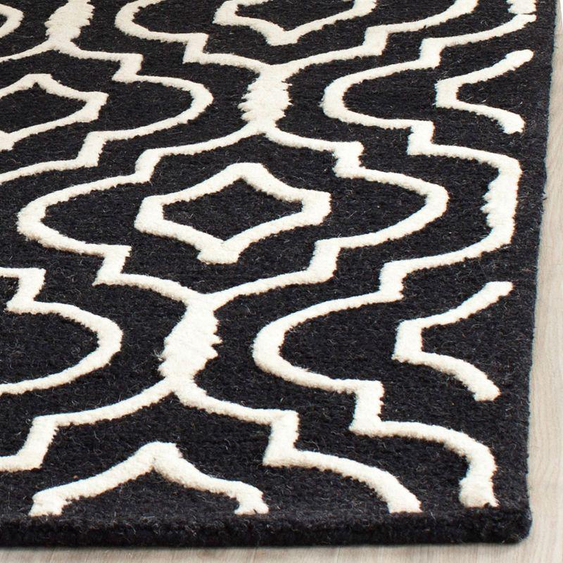 Cambridge Black and Ivory Hand-Tufted Wool Rug