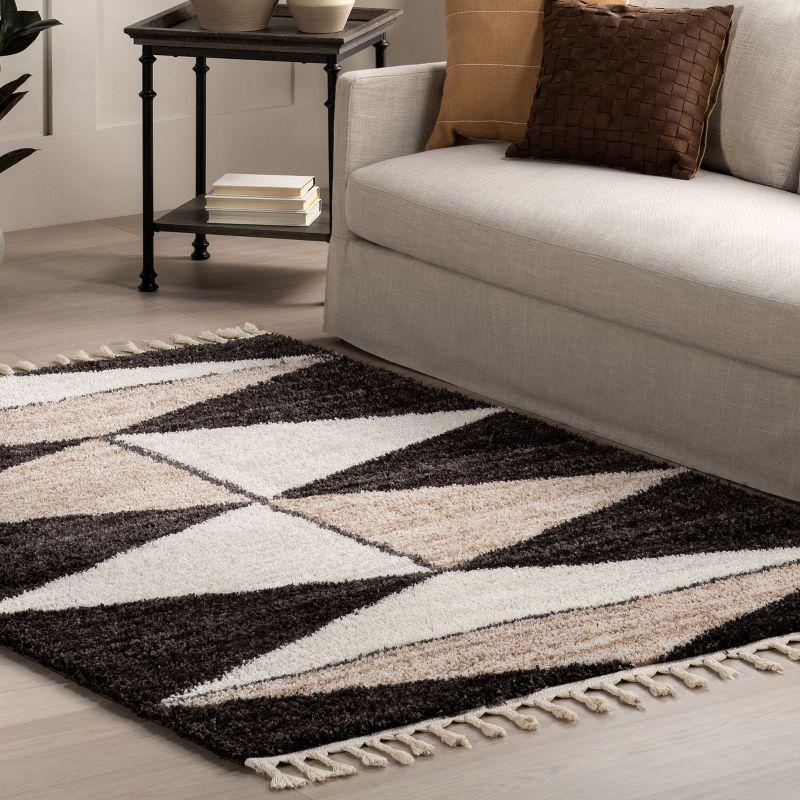 Nuloom Kali Shaggy Diamond Tassel Indoor Area Rug