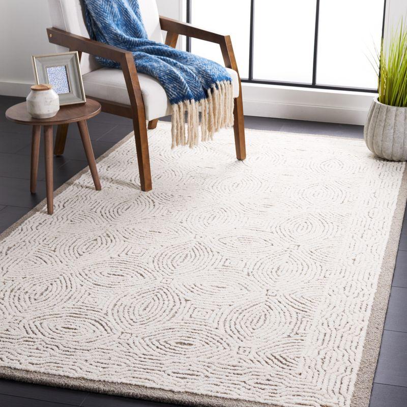 Abstract ABT575 Handmade Indoor Area Rug - Beige/Ivory - 5'x8' - Safavieh