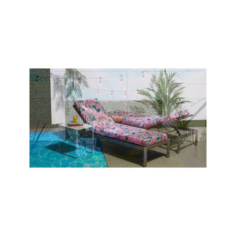 Vera Bradley Vera Bradley Island Outdoor Square Pillow Cover & Insert (Set of 2)