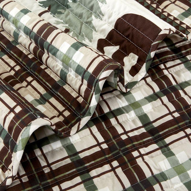 Market & Place Cedar Creek No Log Cabin Quilt Set