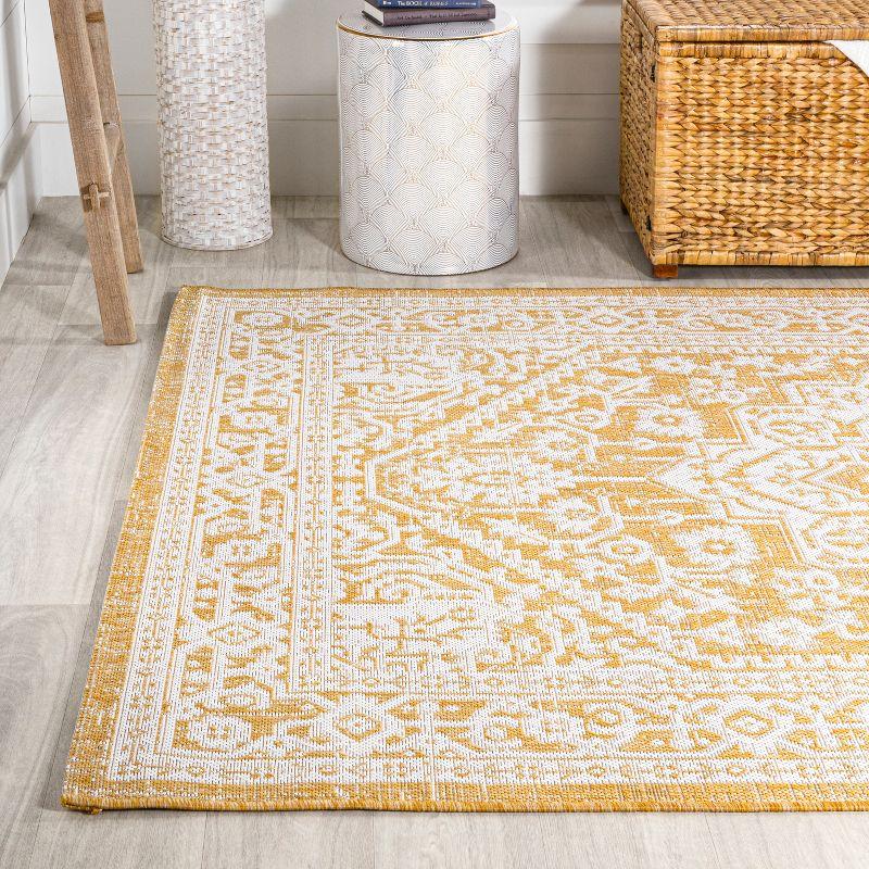 9' x 12' Sinjuri Medallion Textured Weave Indoor/Outdoor Area Rug, Yellow/Cream - JONATHAN Y
