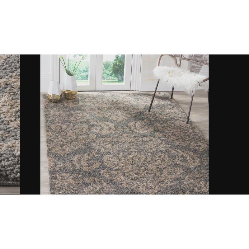 Gray Floral Shag Round Easy-Care Synthetic Rug 47"