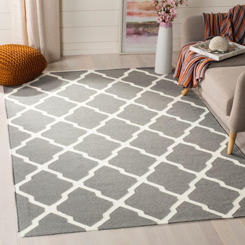 Dhurries DHU634 Hand Woven Area Rug  - Safavieh