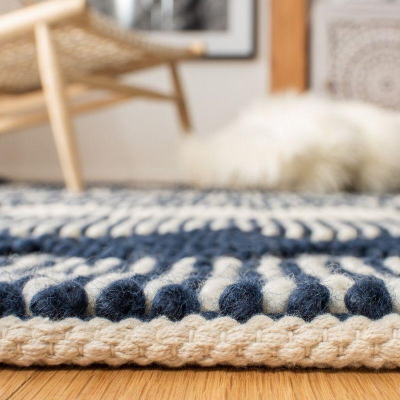 Southwestern Hand Woven Wool/Cotton Southwestern Rug in Dark Navy/Ivory