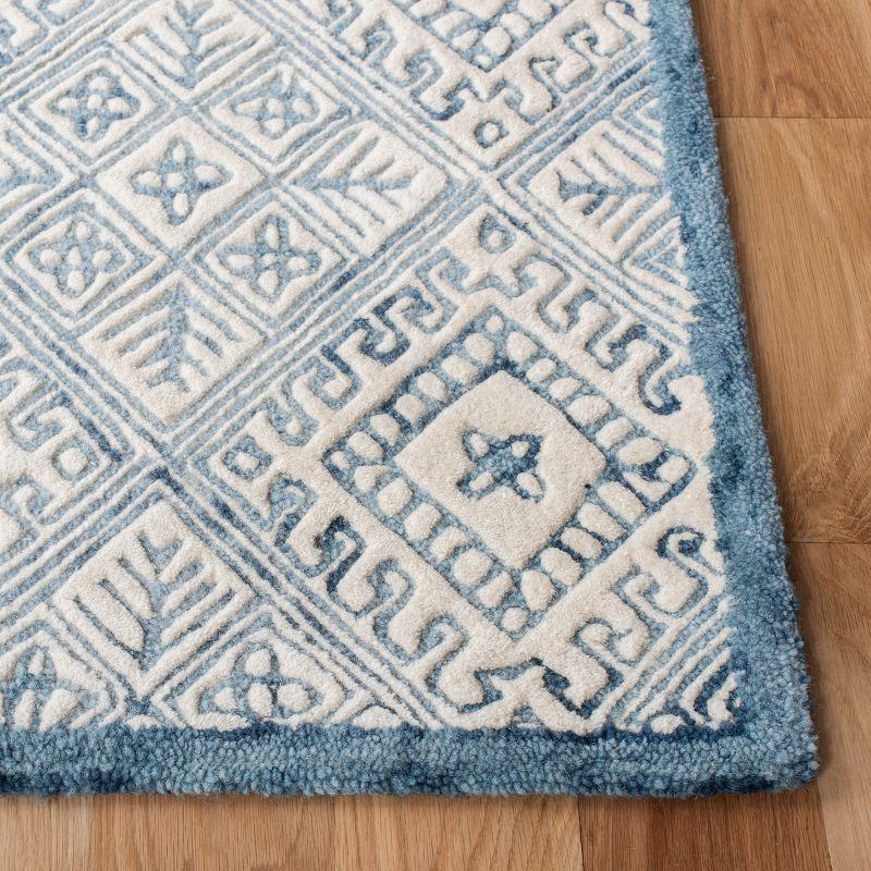 Elegant Traditions Hand-Tufted Wool Square Rug in Blue/Ivory