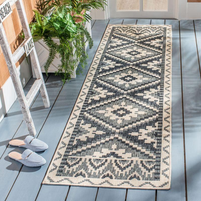 Veranda VER096 Power Loomed Indoor/Outdoor Area Rug  - Safavieh