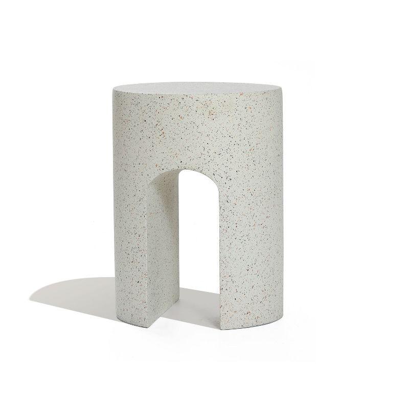 LuxenHome Mod Ivory White Cement Round with U-Shape Outdoor Side Table