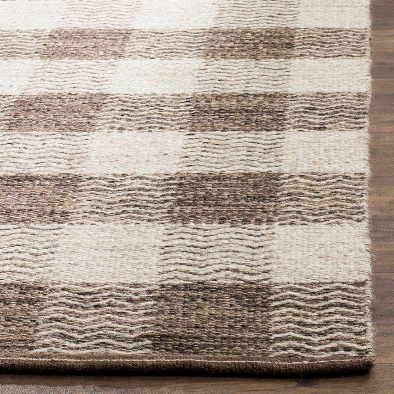 Kilim KLM351 Hand Woven Area Rug - Light Grey/Brown - 8'x10' - Safavieh