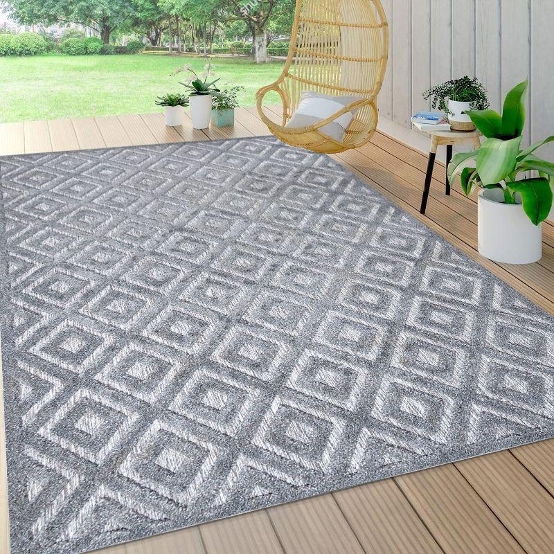 3'x5' Portmany Neutral Diamond Trellis Indoor/Outdoor Area Rug, Dark Gray - JONATHAN Y