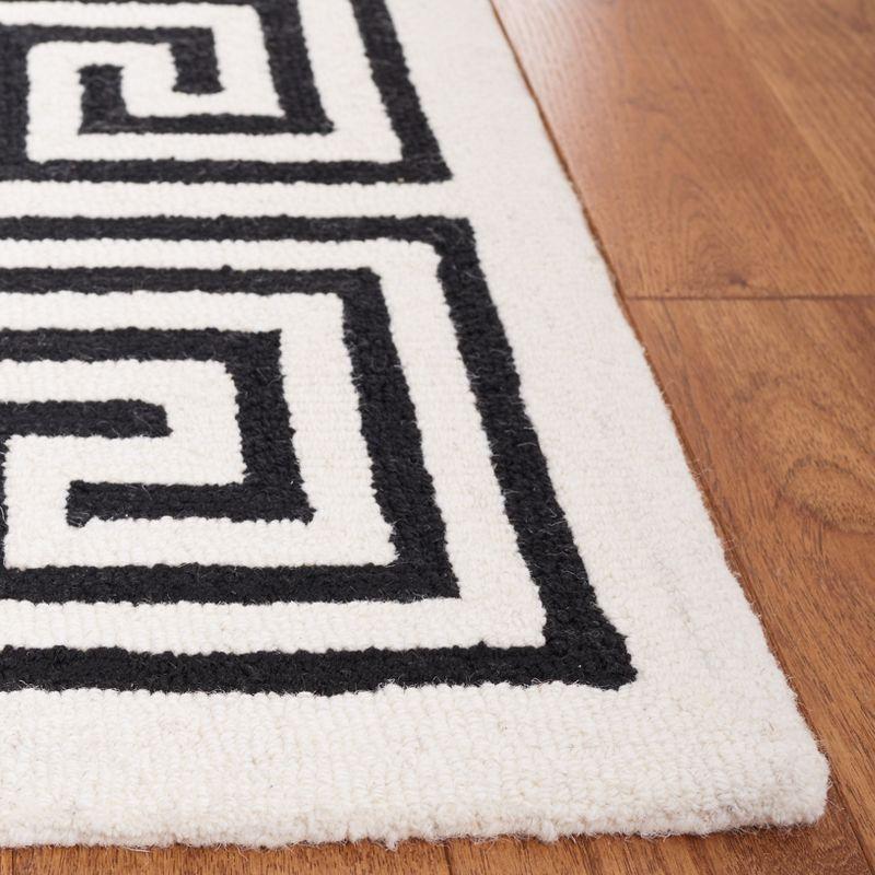 Metro MET275 Hand Tufted Area Rug  - Safavieh