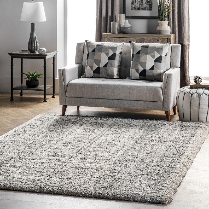 Ivory Moroccan Shag 5' x 8' Easy-Care Area Rug