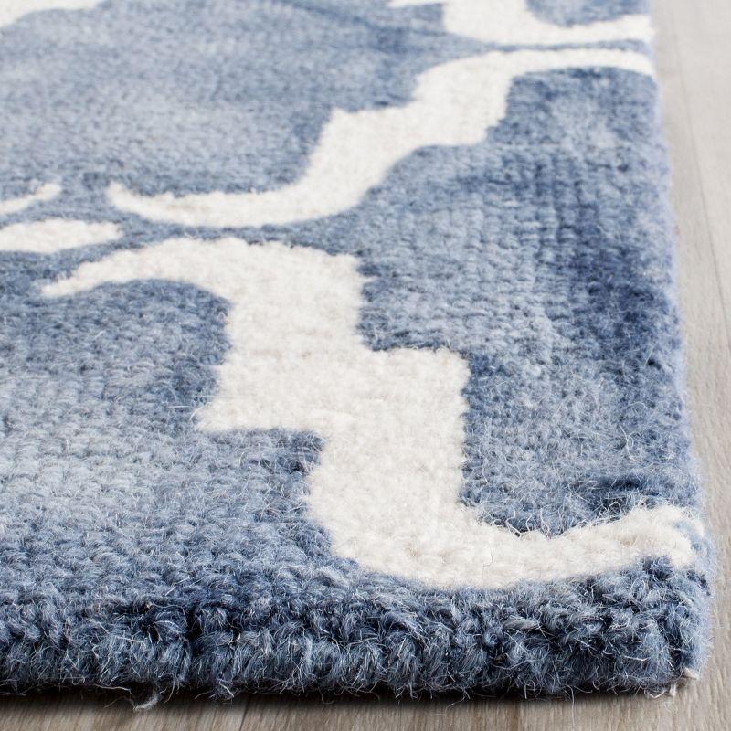 Dip Dye DDY536 Hand Tufted Accent Rug - Navy/Ivory - 2'6"x4' - Safavieh.