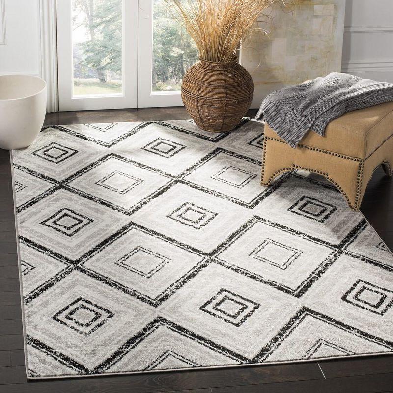 Skyler SKY120 Power Loomed Indoor Area Rug - Grey/Black - 5'1"x7'6" - Safavieh