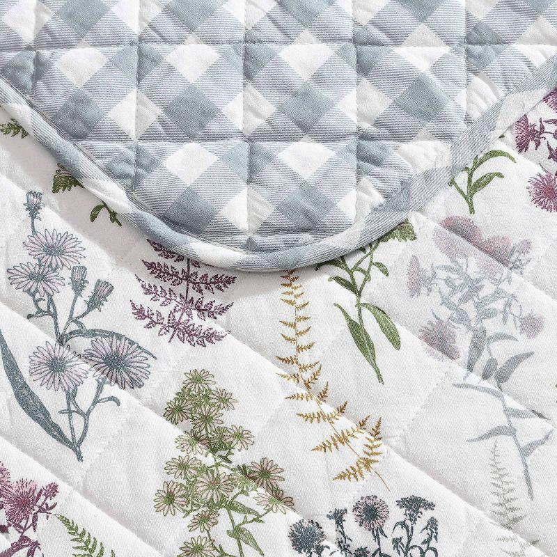 White Cotton Reversible Floral Full Quilt Set