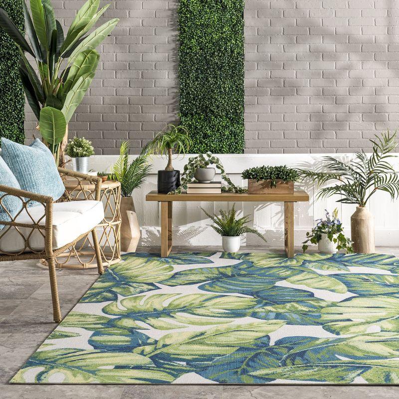 Nuloom Lisa Floral & Paisley 4x6 Indoor/Outdoor Area Rug for Living Room Patio Deck Front Porch Kitchen, Green Multicolor/Ivory