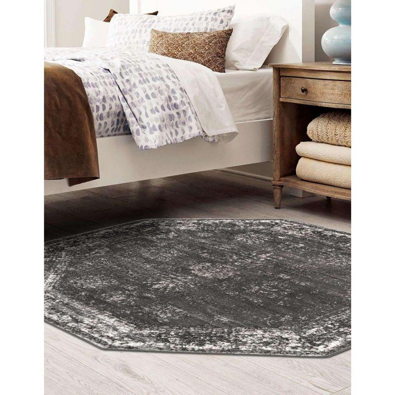 Casino Sofia Octagon Easy-Care Stain-Resistant Rug in Dark Gray