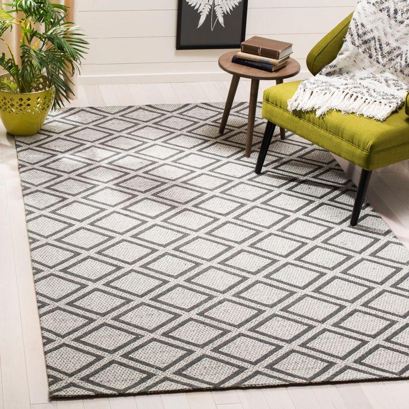 Elegant Gray 8' x 10' Hand-Tufted Wool Area Rug with Reversible Design