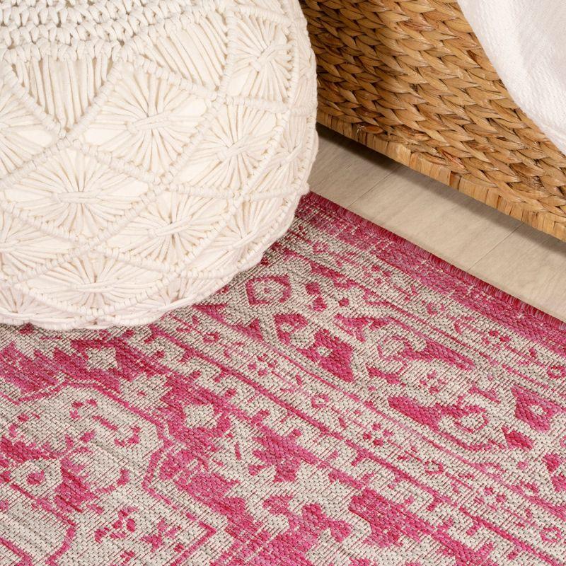 5' Round Sinjuri Medallion Textured Weave Indoor/Outdoor Area Rug, Fuchsia/Light Gray - JONATHAN Y
