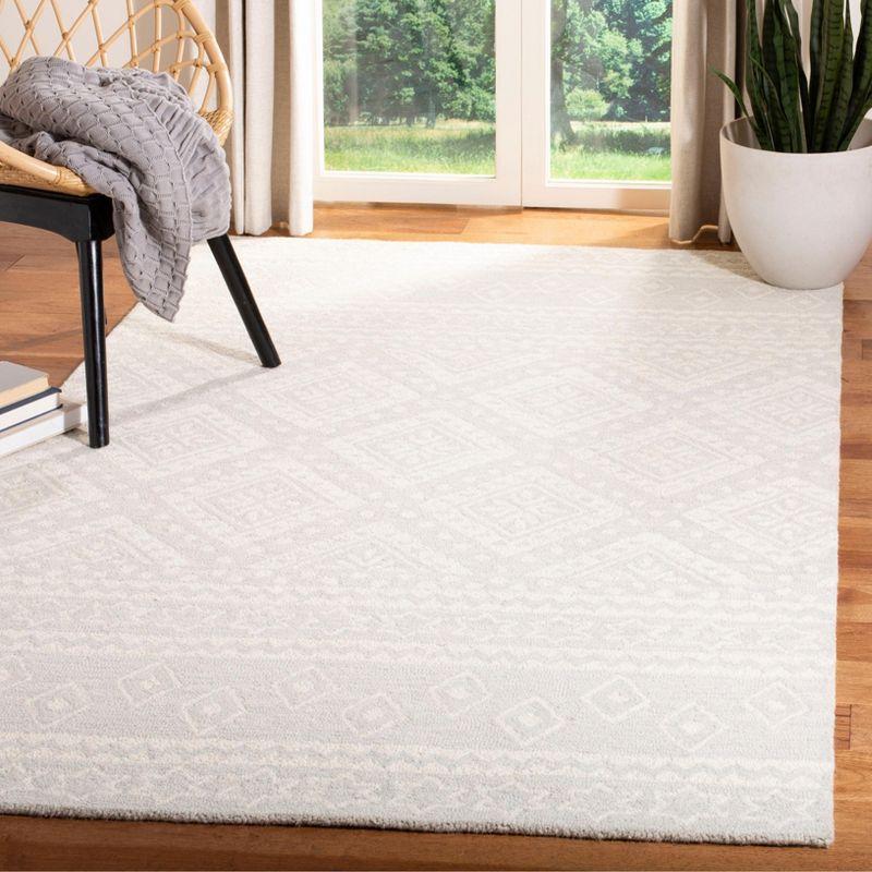 Micro-Loop MLP501 Hand Tufted Indoor Rug - Safavieh