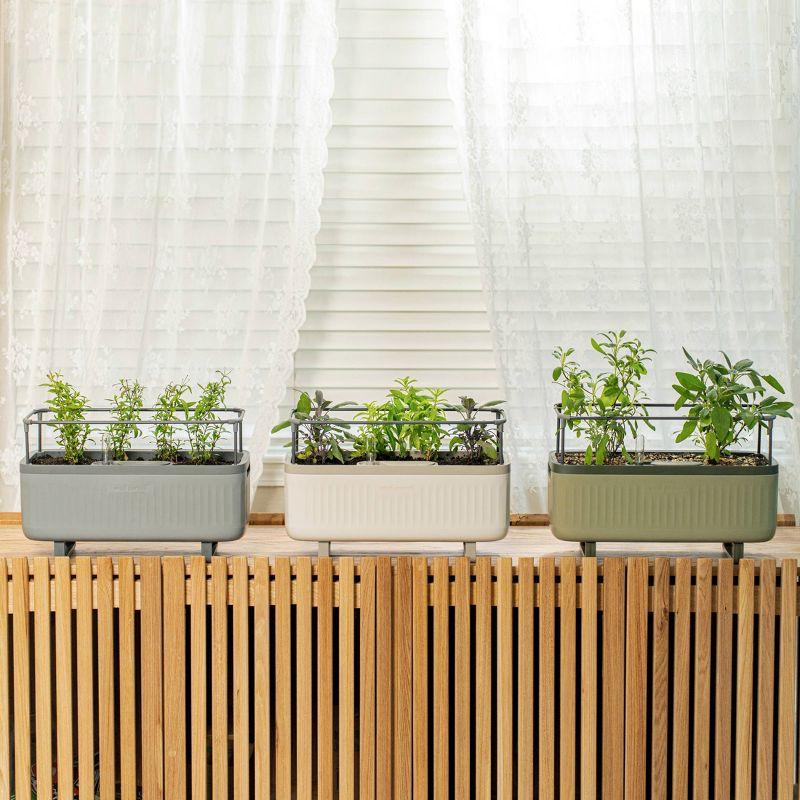 Vego Garden Mini Herb Plastic Outdoor Pot Planter with Trellis