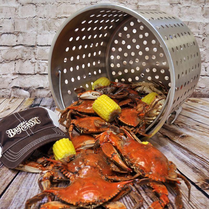 Bayou Classic 1140 40-qt Stainless Stockpot w/ Elevated Steam Basket and Spigot Features Stainless Ball Valve Spigot