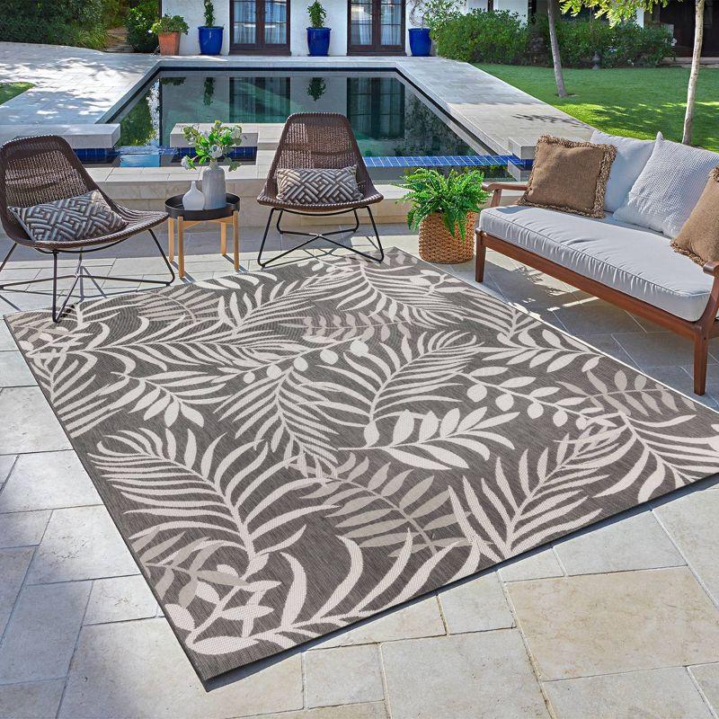 120" x 94" Gray and White Botanical Indoor/Outdoor Rug