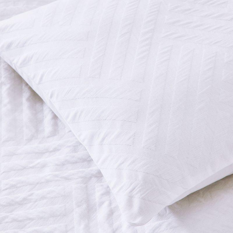 Textured Duvet Cover & Shams | 3 Piece Set Soft 100% Cotton | White Duvet Cover by California Design Den - White Geo Matelassé, Queen/Full