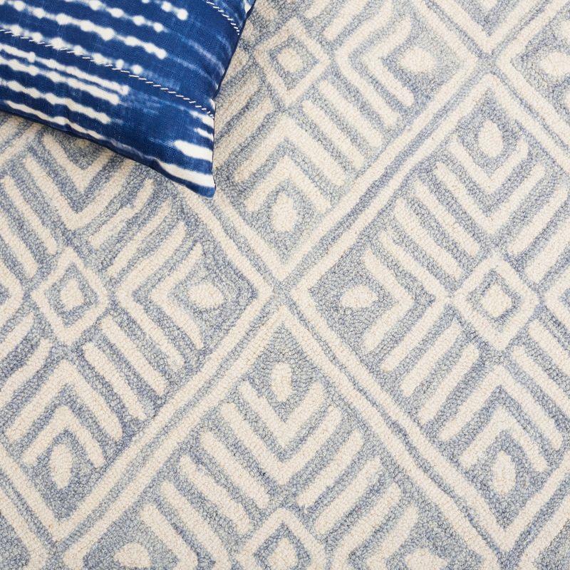 Micro-Loop MLP262 Hand Tufted Accent Rug - Grey/Ivory - 2'6"x4' - Safavieh.