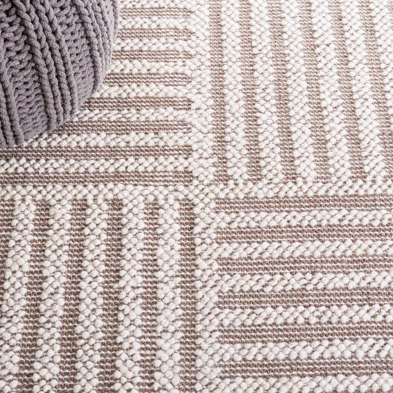 Natura NAT227 Hand Woven Indoor Accent Rug - Ivory/Taupe - 3'x5' - Safavieh