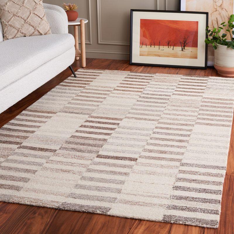 Ivory and Beige Hand-Tufted Wool Rectangular Area Rug 6' x 9'