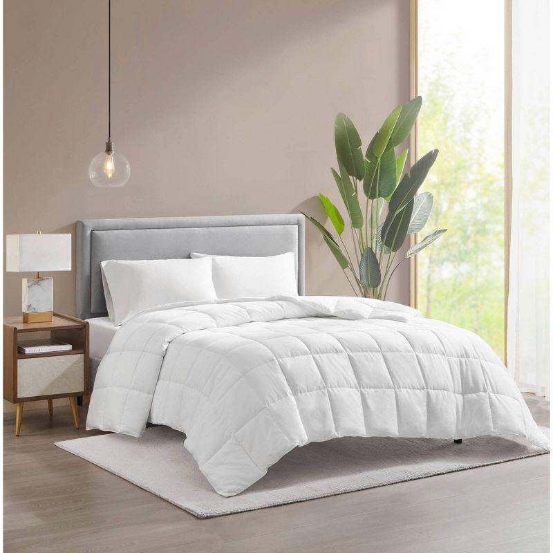 White Cotton Sateen Down Alternative Comforter with 3M Thinsulate (Full/Queen)