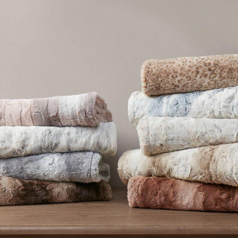 Beautyrest Beautyrest Zuri Oversized Heated Faux Fur Throw