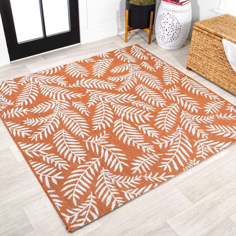 Nevis Palm Frond Indoor/Outdoor Area Rug - JONATHAN Y