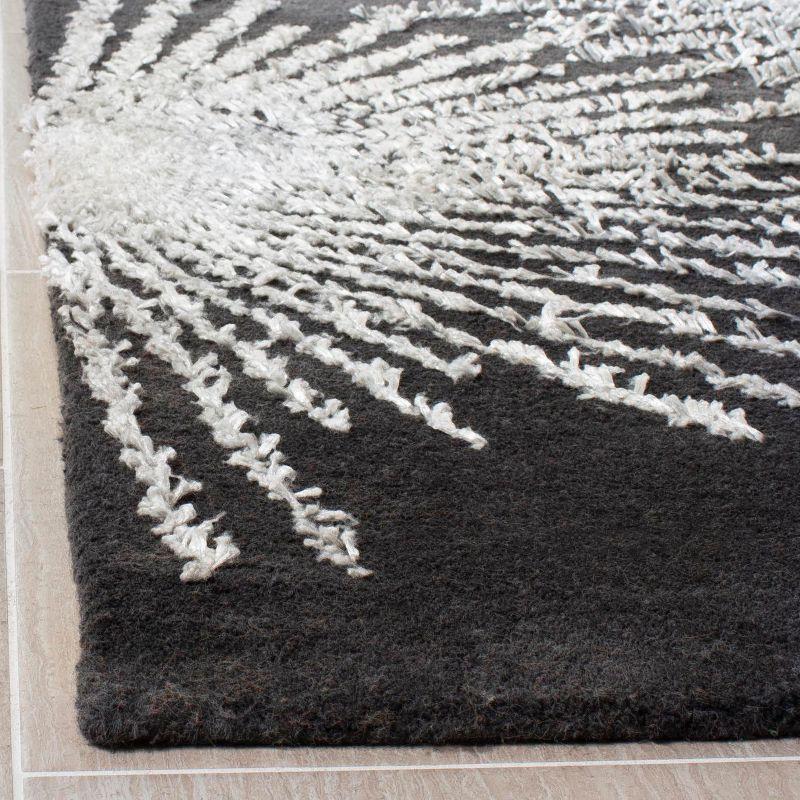 Soho SOH712 Hand Tufted Area Rug - Charcoal/Ivory - 3'6"x5'6" - Safavieh.