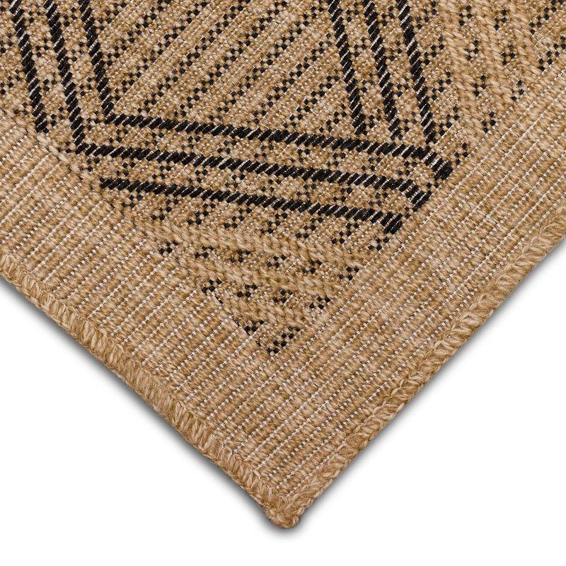 Sahara Links 5' x 7' Natural Geometric Flatwoven Synthetic Rug