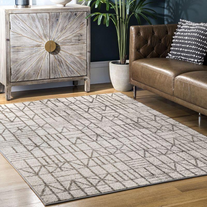 Modern Geometric 5'3" x 7'7" Synthetic Gray Area Rug