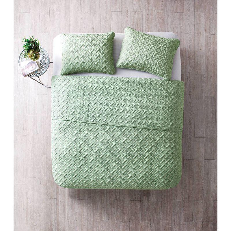 Nina Embossed Basketweave Quilt Set