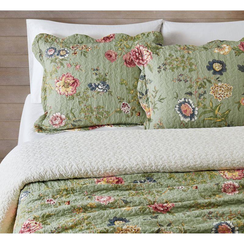 Full Sage Green Cotton Quilt Set with Floral Design