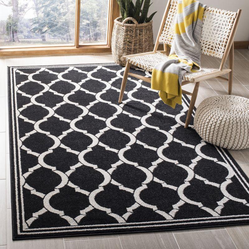 Amherst AMT415 Power Loomed Indoor Area Rug - Anthracite/Ivory - 9'x12' - Safavieh