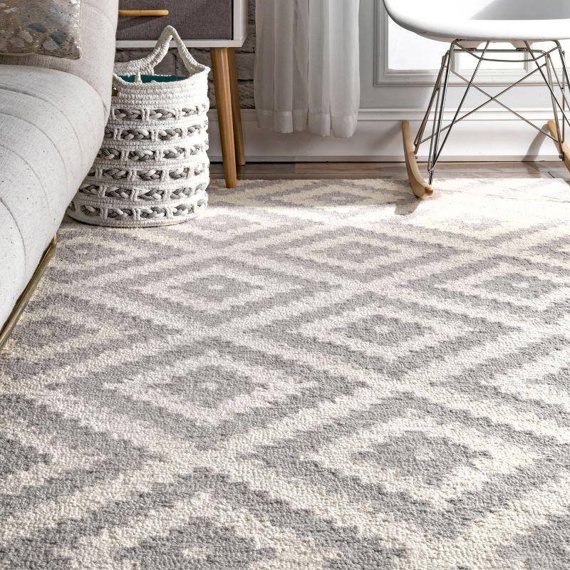 Nuloom Kellee Hand Tufted Geometric Wool Indoor Area Rug