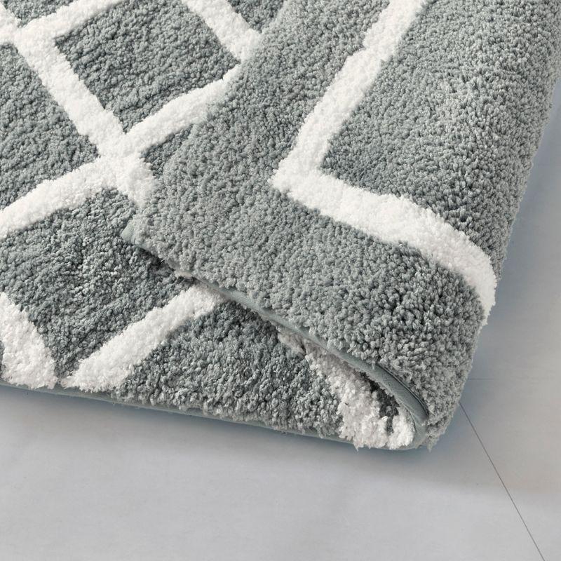 Arlo Reversible Tufted Microfiber Bath Rug