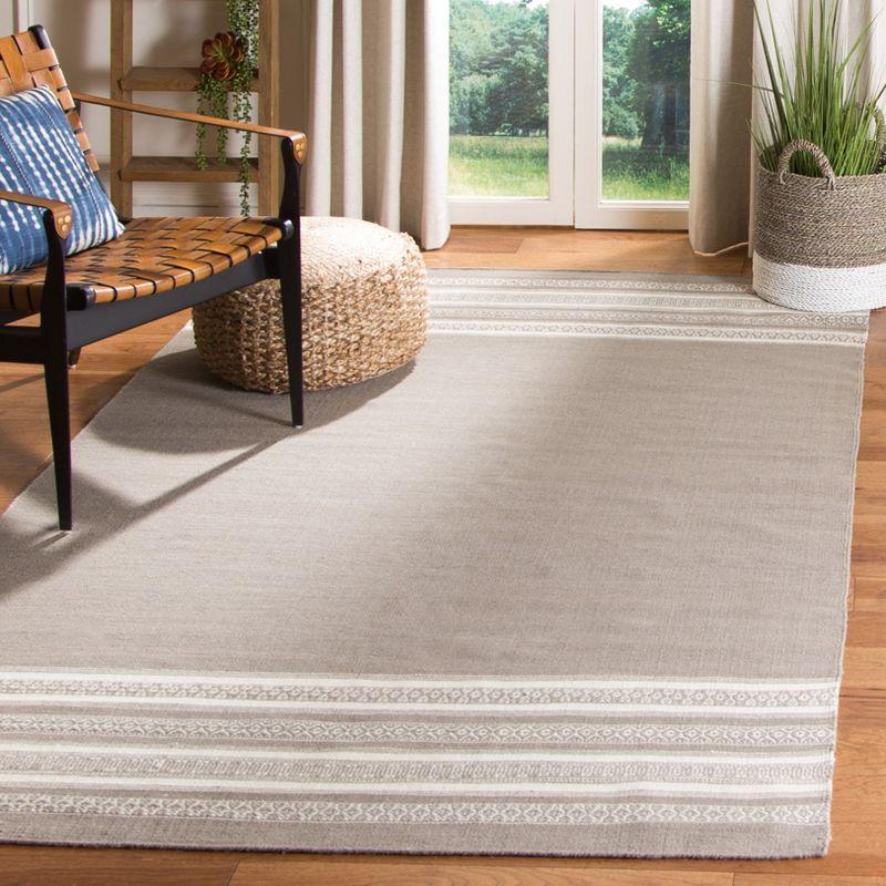 Light Brown Handwoven Wool Flat Weave Area Rug, 4' x 6'