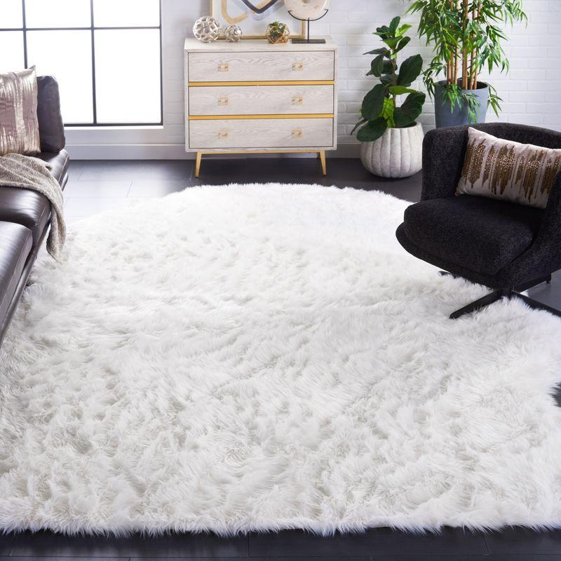 Faux Sheep Skin FSS115 Power Loomed Indoor Area Rug - Ivory - 5'x7' - Safavieh