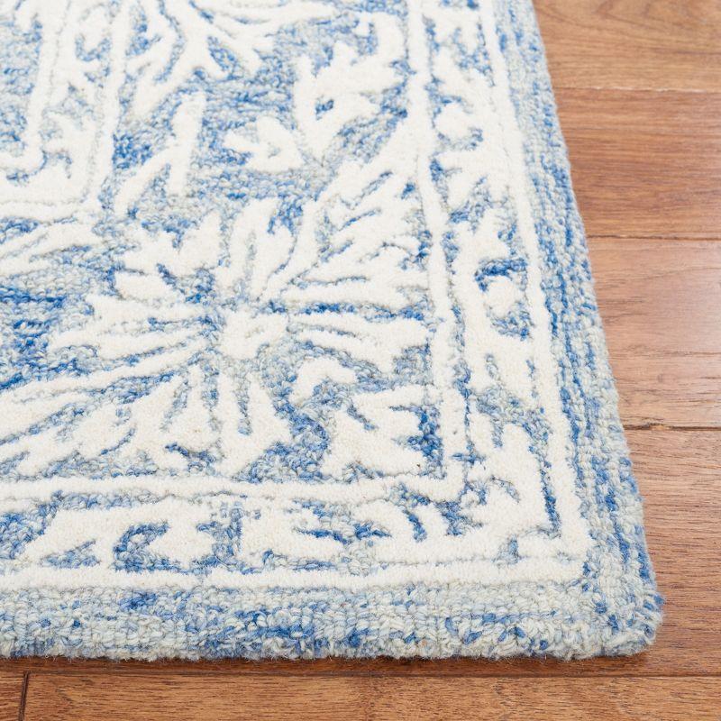 Metro MET865 Hand Tufted Indoor Area Rug - Blue/Ivory - 6'x6' - Safavieh
