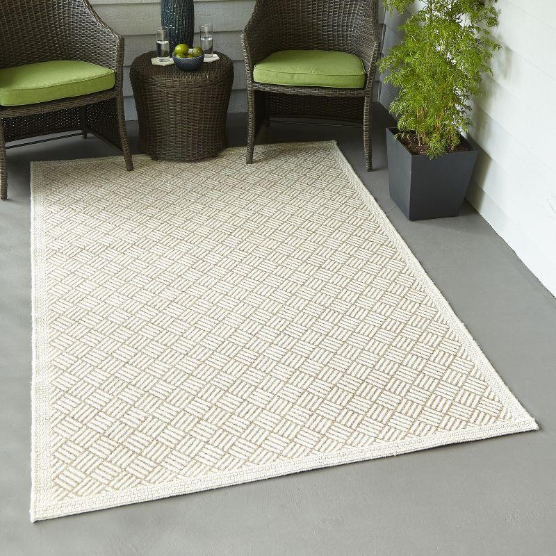 Como Linz Geometric Loomed Accent Rug - Momeni