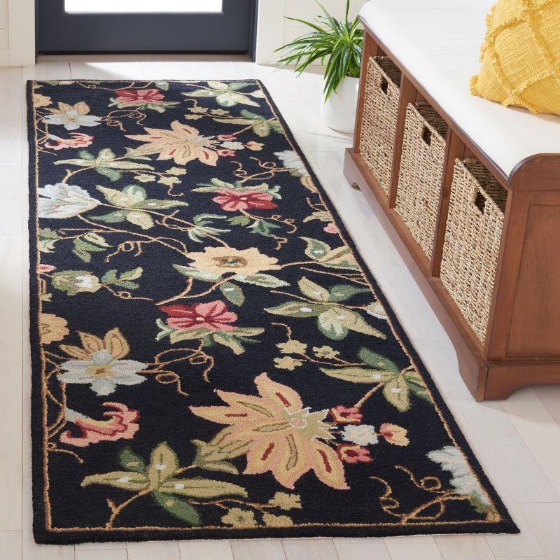 Chelsea HK311 Handmade Accent Rug - 2'6"x4' - Black - Safavieh